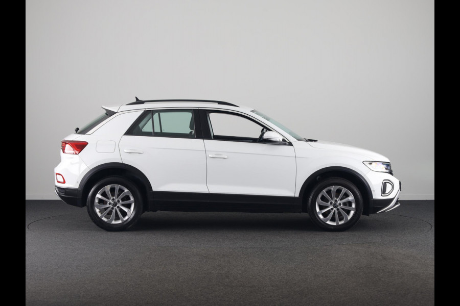 Volkswagen T-Roc 1.0 TSI Life 110 pk | Navigatie via App | LED Koplampen | Parkeersensoren (Park assist) | Achteruitrijcamera | Autom. airco | Keyless |