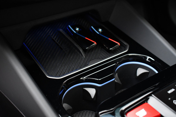 BMW M5 Touring | Chalk Individual | Ultimate Pack | Keramisch | Pano | Trekh | B&W | DA+