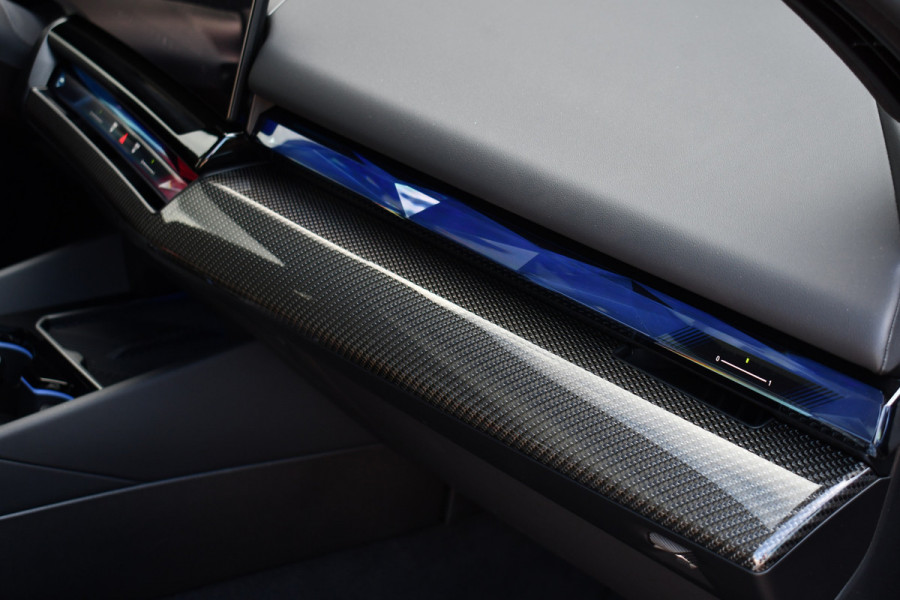 BMW M5 Touring | Chalk Individual | Ultimate Pack | Keramisch | Pano | Trekh | B&W | DA+