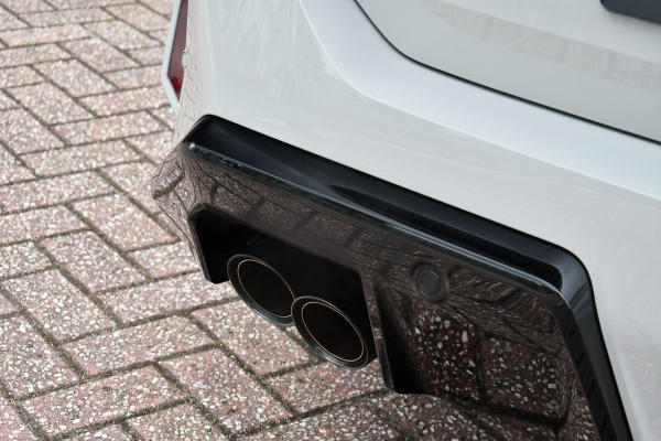 BMW M5 Touring | Chalk Individual | Ultimate Pack | Keramisch | Pano | Trekh | B&W | DA+