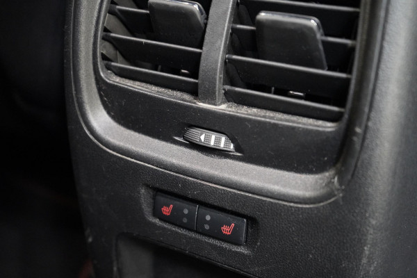 Ford Kuga 2.5 PHEV ST-Line | SoH 100% | Winter-Pack | Carplay | Lm velgen | Navigatie | Camera
