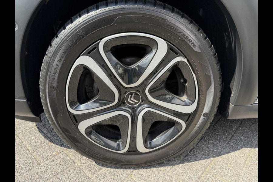 Citroën C3 82pk Shine (Camera - Keyless Entry - Dodehoek detectie - Automatische Airco - Navigatie - Apple Carplay - DAB)