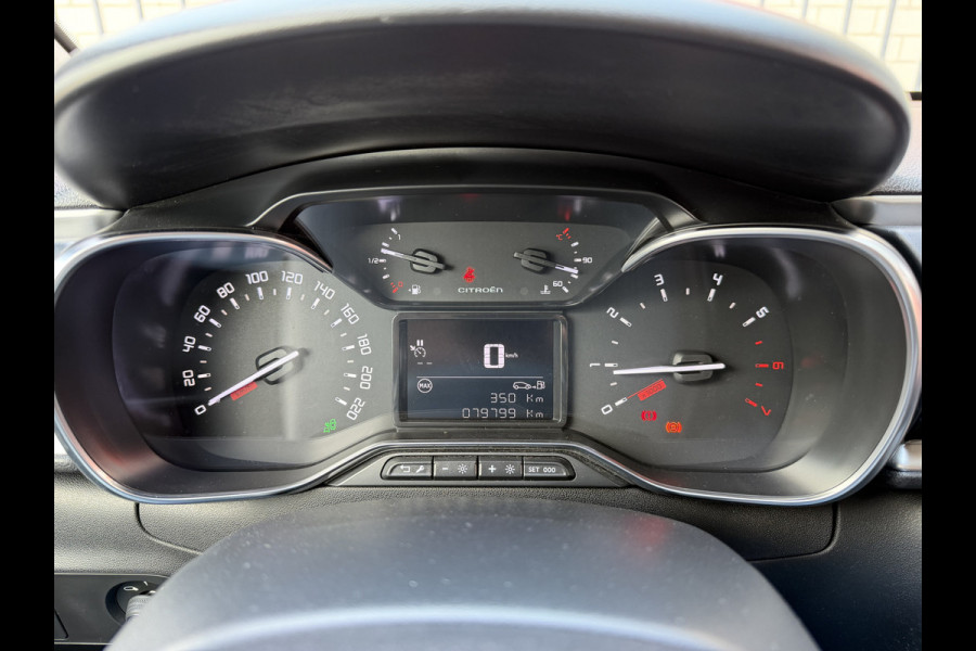 Citroën C3 82pk Shine (Camera - Keyless Entry - Dodehoek detectie - Automatische Airco - Navigatie - Apple Carplay - DAB)