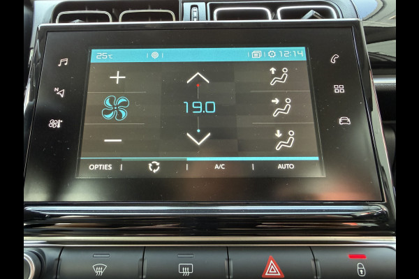 Citroën C3 82pk Shine (Camera - Keyless Entry - Dodehoek detectie - Automatische Airco - Navigatie - Apple Carplay - DAB)