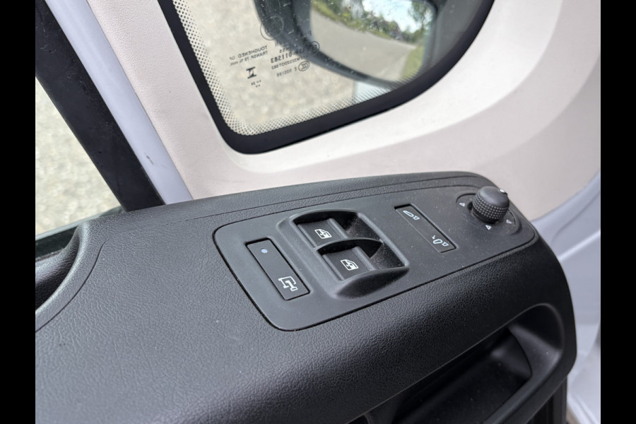 Peugeot Boxer 2.2 BlueHDi 180PK Euro6 L4H2 3.5t Zwaar ✓ 3-zits ✓ Trekhaak 3.000 KG ✓ dubbele schuifdeur