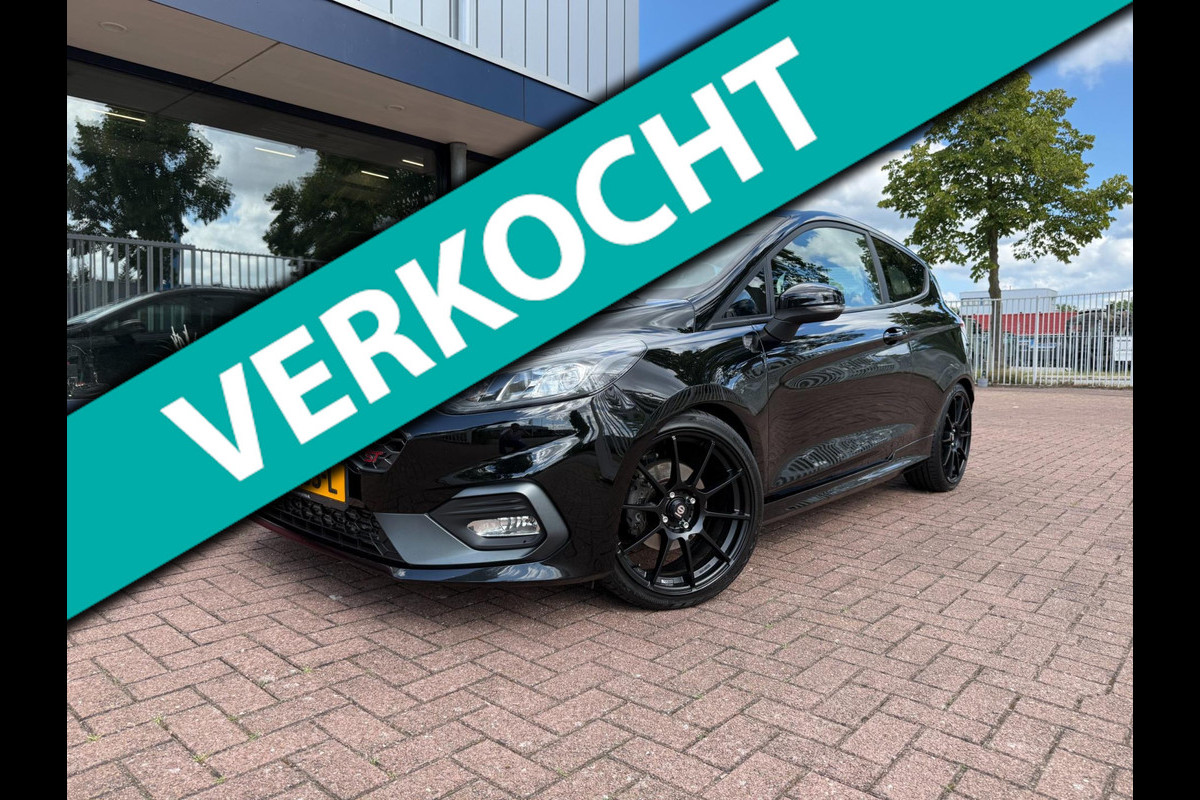 Ford Fiesta 1.5 ST 200PK | RECARO | CARPLAY | Cruise | B&O