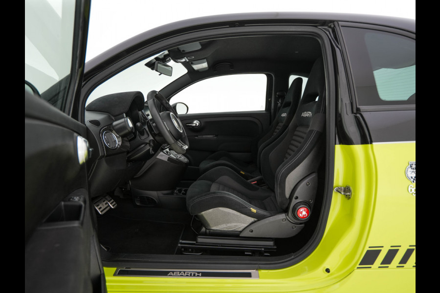 Abarth 695 1.4 T-Jet Competizione 70th Anniversary (INCL.BTW) Aut. *AKRAPOVIC | RECARO-SPORTSEATS | XENON | CARBON | SHIFTPADDLES | DIGI-COCKPIT | DAB+ | ECC | PDC | CRUISE | 17''ALU*