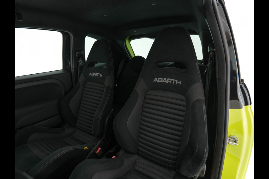Abarth 695 1.4 T-Jet Competizione 70th Anniversary (INCL.BTW) Aut. *AKRAPOVIC | RECARO-SPORTSEATS | XENON | CARBON | SHIFTPADDLES | DIGI-COCKPIT | DAB+ | ECC | PDC | CRUISE | 17''ALU*