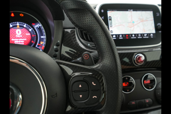 Abarth 695 1.4 T-Jet Competizione 70th Anniversary (INCL.BTW) Aut. *AKRAPOVIC | RECARO-SPORTSEATS | XENON | CARBON | SHIFTPADDLES | DIGI-COCKPIT | DAB+ | ECC | PDC | CRUISE | 17''ALU*