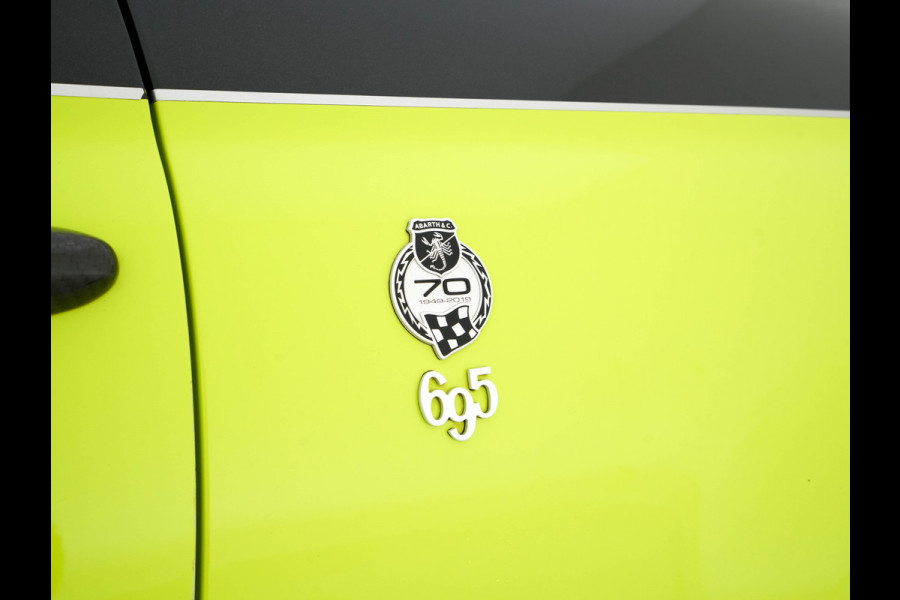 Abarth 695 1.4 T-Jet Competizione 70th Anniversary (INCL.BTW) Aut. *AKRAPOVIC | RECARO-SPORTSEATS | XENON | CARBON | SHIFTPADDLES | DIGI-COCKPIT | DAB+ | ECC | PDC | CRUISE | 17''ALU*
