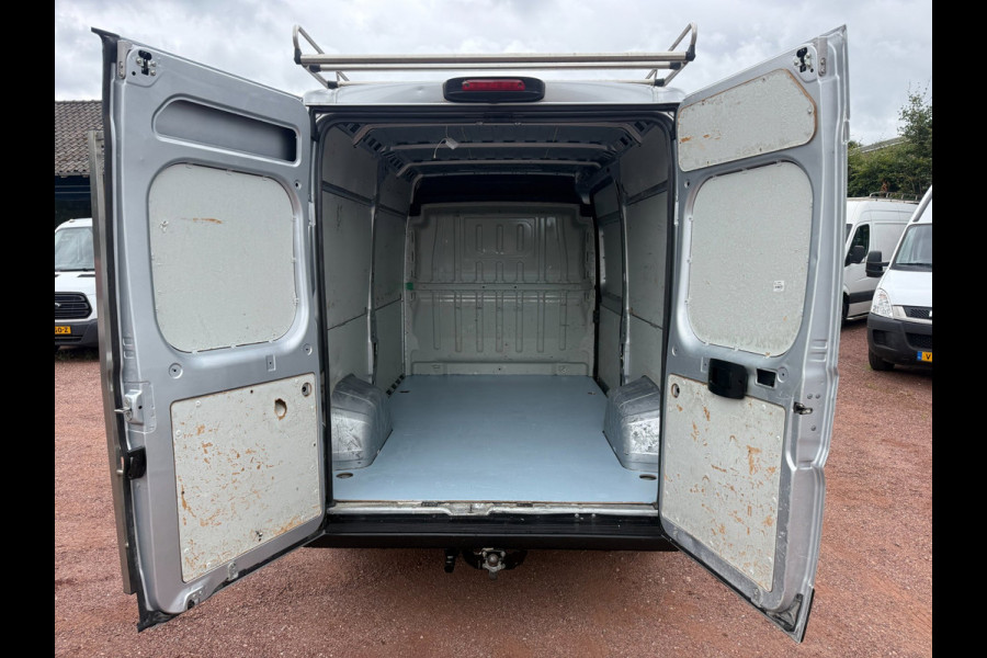 Fiat Ducato 30 2.3 MultiJet L2H2 Navigatie / Cruise Control / Imperiaal