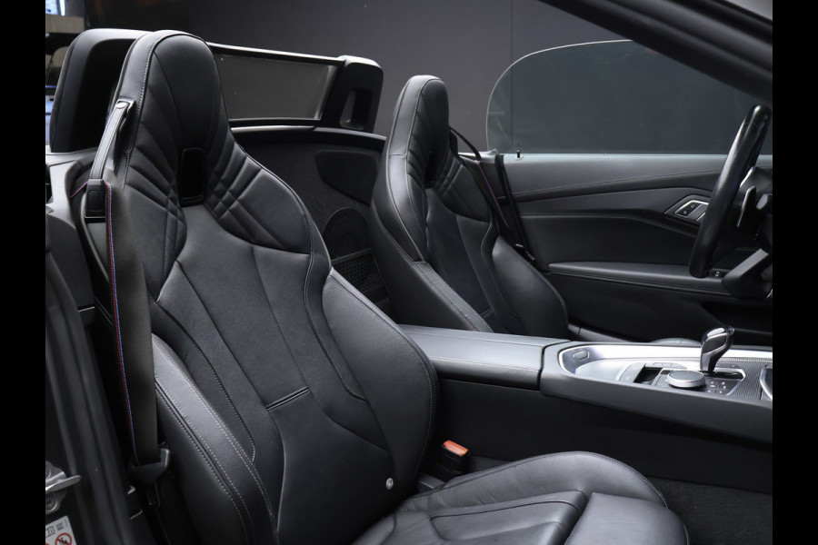 BMW Z4 Roadster SDrive30i High Executive Edition Sport (APPLE CARPLAY,NAVI,CAMERA,HARMAN KARDON,PDC,LEDER,SPORTSTOELEN,LM VELGEN)