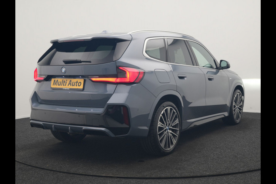 BMW X1 xDrive30e M Sport PHEV 326pk Dealer O.H. | Trekhaak Af Fabriek | Adaptive Cruise | Head Up | Harman / Kardon | 360 Camera | Alcantara Sportstoelen Memory & Verwarmd | Adaptief Onderstel | Sfeerverlichting | Stuur Verwarmd | Blis | Keyless | 20"L.M | Plug In Hybrid |