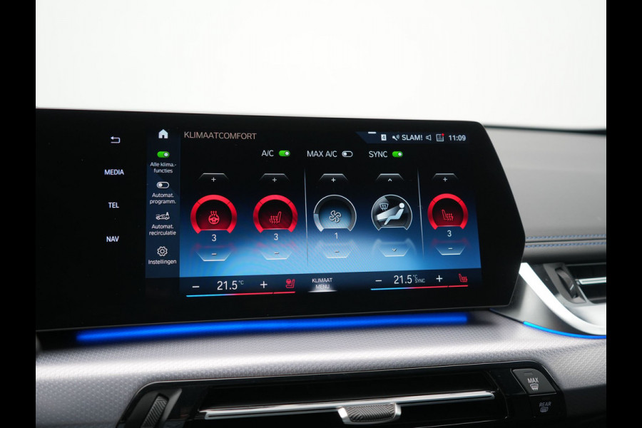 BMW X1 xDrive30e M Sport PHEV 326pk Dealer O.H. | Trekhaak Af Fabriek | Adaptive Cruise | Head Up | Harman / Kardon | 360 Camera | Alcantara Sportstoelen Memory & Verwarmd | Adaptief Onderstel | Sfeerverlichting | Stuur Verwarmd | Blis | Keyless | 20"L.M | Plug In Hybrid |