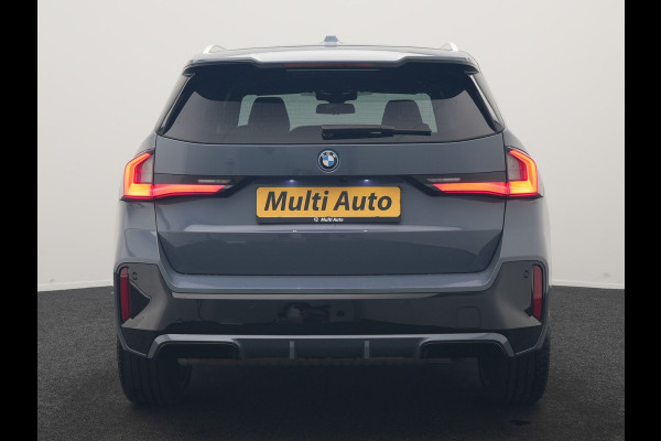 BMW X1 xDrive30e M Sport PHEV 326pk Dealer O.H. | Trekhaak Af Fabriek | Adaptive Cruise | Head Up | Harman / Kardon | 360 Camera | Alcantara Sportstoelen Memory & Verwarmd | Adaptief Onderstel | Sfeerverlichting | Stuur Verwarmd | Blis | Keyless | 20"L.M | Plug In Hybrid |