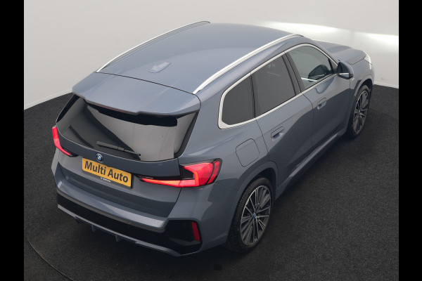 BMW X1 xDrive30e M Sport PHEV 326pk Dealer O.H. | Trekhaak Af Fabriek | Adaptive Cruise | Head Up | Harman / Kardon | 360 Camera | Alcantara Sportstoelen Memory & Verwarmd | Adaptief Onderstel | Sfeerverlichting | Stuur Verwarmd | Blis | Keyless | 20"L.M | Plug In Hybrid |