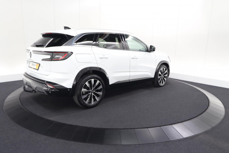 Renault Austral Mild Hybrid 160 X-tronic Techno | 1.800 kg trekvermogen | Trekhaak | Camera | Apple Carplay | Parkeersensoren