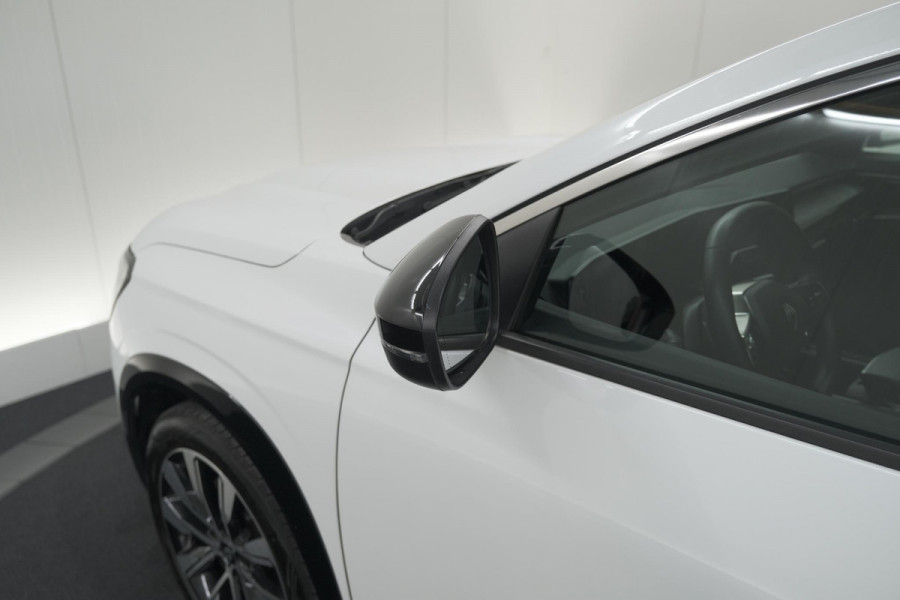 Renault Austral Mild Hybrid 160 X-tronic Techno | 1.800 kg trekvermogen | Trekhaak | Camera | Apple Carplay | Parkeersensoren