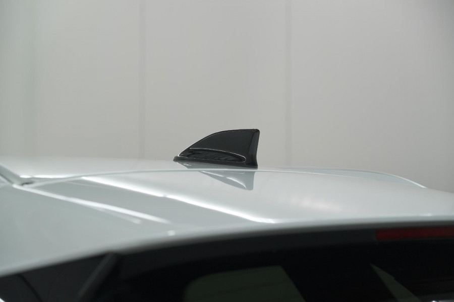 Renault Austral Mild Hybrid 160 X-tronic Techno | 1.800 kg trekvermogen | Trekhaak | Camera | Apple Carplay | Parkeersensoren