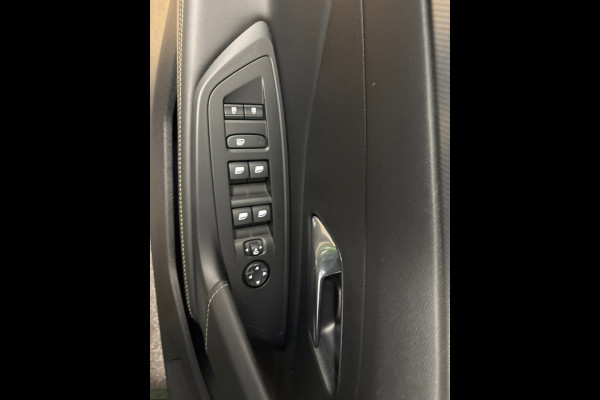 Peugeot 308 1.6 Plug-in Hybrid 180 GT / 360 camera / navigatie / half leder / led /