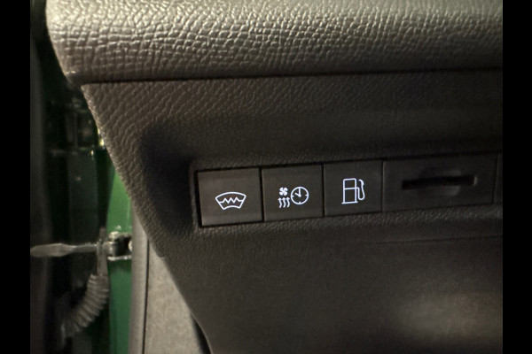 Peugeot 308 1.6 Plug-in Hybrid 180 GT / 360 camera / navigatie / half leder / led /