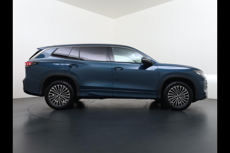 Volkswagen Tayron 1.5 eHybrid Elegance STOEL- & STUURWIELVERWARMING | IQ LED | ELEK. TREKHAAK | 360° CAMERA | BLIND SPOT | ADAPTIVE CRUISE CONTROL | FABRIEKSGARANTIE | ALL IN RPIJS |