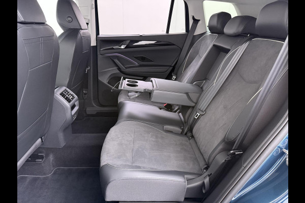 Volkswagen Tayron 1.5 eHybrid Elegance STOEL- & STUURWIELVERWARMING | IQ LED | ELEK. TREKHAAK | 360° CAMERA | BLIND SPOT | ADAPTIVE CRUISE CONTROL | FABRIEKSGARANTIE | ALL IN RPIJS |