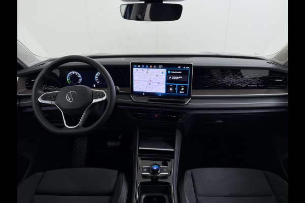 Volkswagen Tayron 1.5 eHybrid Elegance STOEL- & STUURWIELVERWARMING | IQ LED | ELEK. TREKHAAK | 360° CAMERA | BLIND SPOT | ADAPTIVE CRUISE CONTROL | FABRIEKSGARANTIE | ALL IN RPIJS |