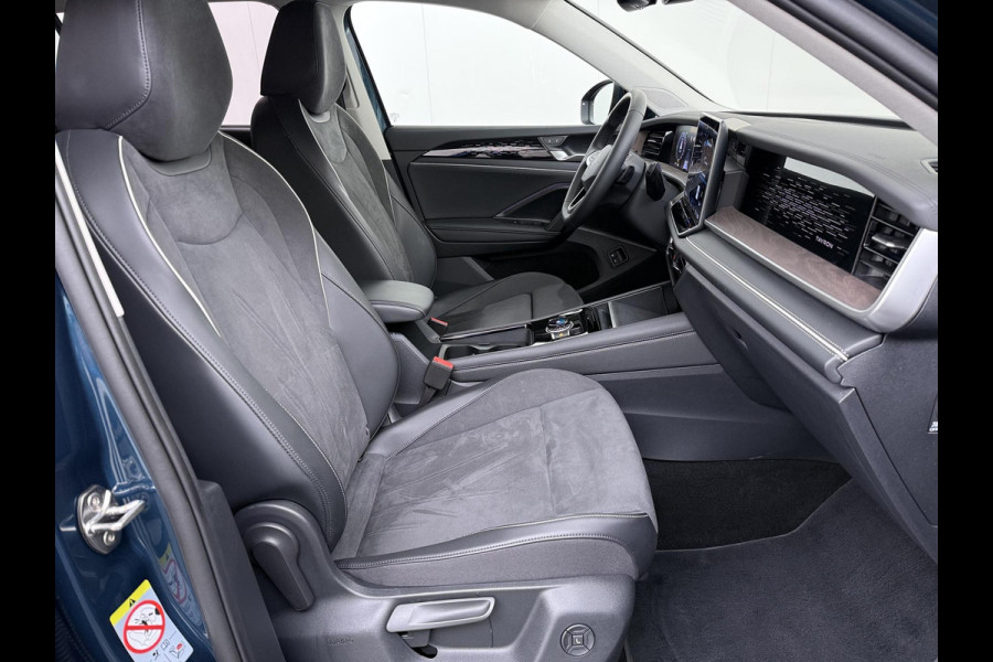 Volkswagen Tayron 1.5 eHybrid Elegance STOEL- & STUURWIELVERWARMING | IQ LED | ELEK. TREKHAAK | 360° CAMERA | BLIND SPOT | ADAPTIVE CRUISE CONTROL | FABRIEKSGARANTIE | ALL IN RPIJS |