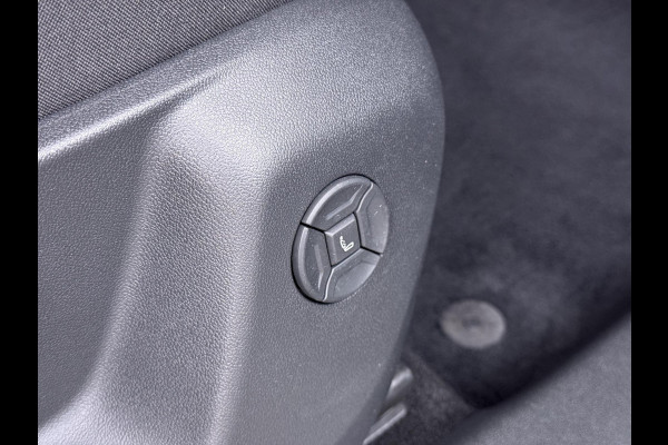 Volkswagen Tayron 1.5 eHybrid Elegance STOEL- & STUURWIELVERWARMING | IQ LED | ELEK. TREKHAAK | 360° CAMERA | BLIND SPOT | ADAPTIVE CRUISE CONTROL | FABRIEKSGARANTIE | ALL IN RPIJS |