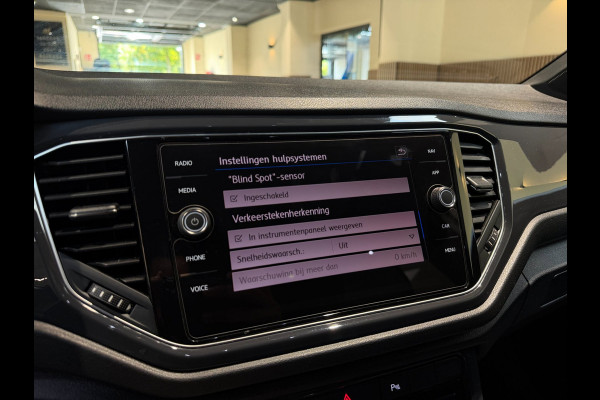 Volkswagen T-Roc 2.0 TSI 4Motion Sport R-Line |Pano|Beats|Keyless|Navi