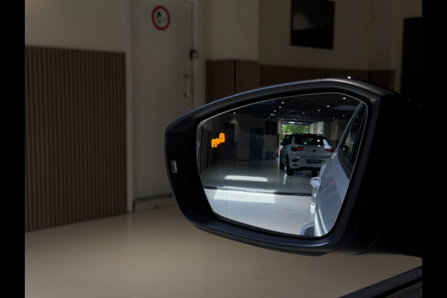 Volkswagen T-Roc 2.0 TSI 4Motion Sport R-Line |Pano|Beats|Keyless|Navi