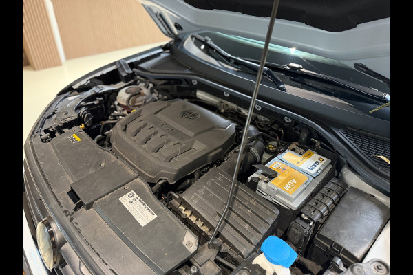 Volkswagen T-Roc 2.0 TSI 4Motion Sport R-Line |Pano|Beats|Keyless|Navi