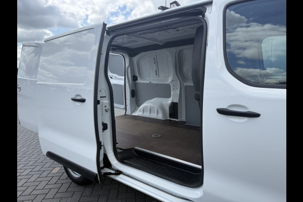 Opel Vivaro 2.0 CDTI 123 PK / L2H1 / 1e EIG. / TREKHAAK / CAMERA / CARPLAY / NAVI / CRUISE / AIRCO