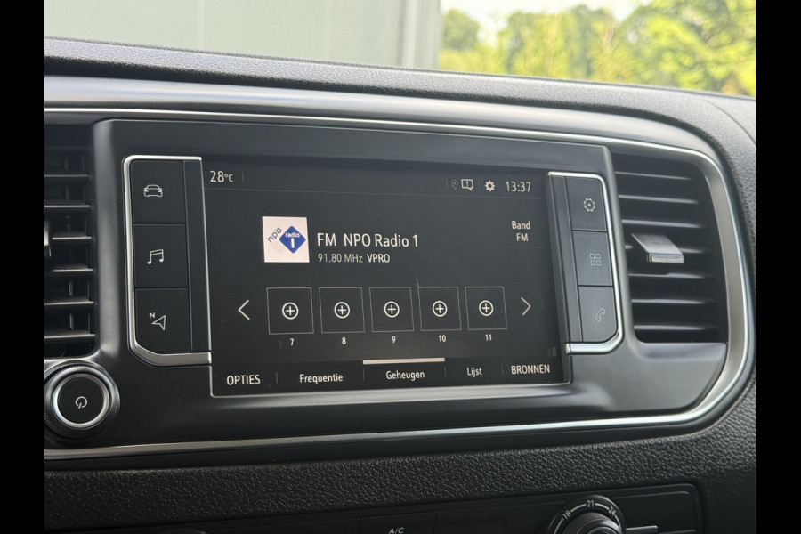 Opel Vivaro 2.0 CDTI 123 PK / L2H1 / 1e EIG. / TREKHAAK / CAMERA / CARPLAY / NAVI / CRUISE / AIRCO