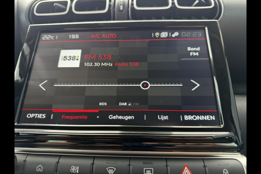 Citroën C3 Aircross 130pk Max (Keyless Entry - Camera - LED - Head up - 17"- Navigatie - Automatische Airco - Apple Carplay)
