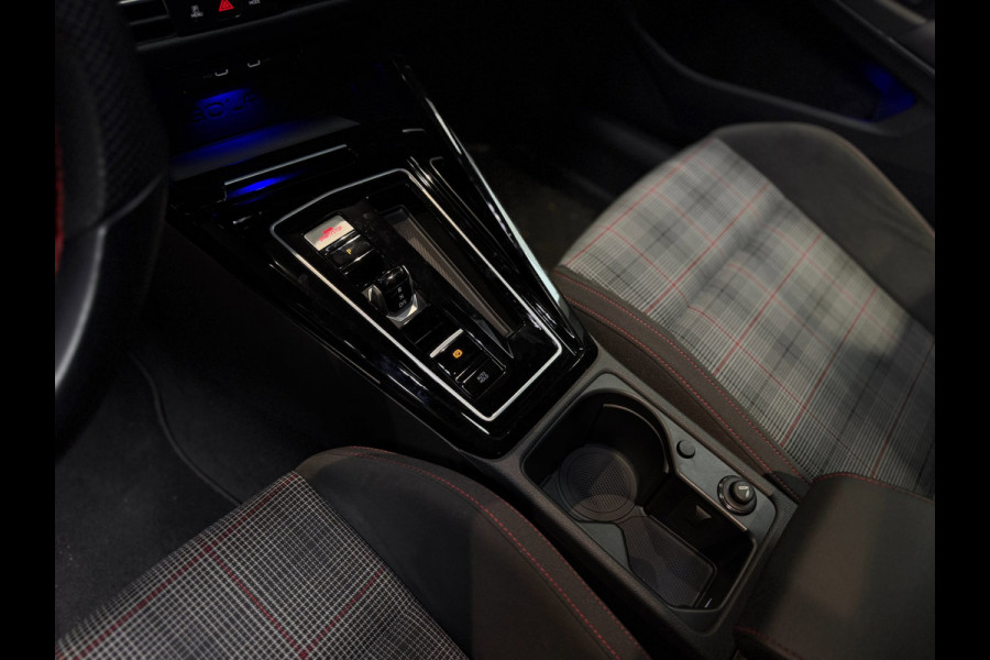 Volkswagen Golf 2.0 TSI GTI |Pano|Matrix|Blindspot|Camera|