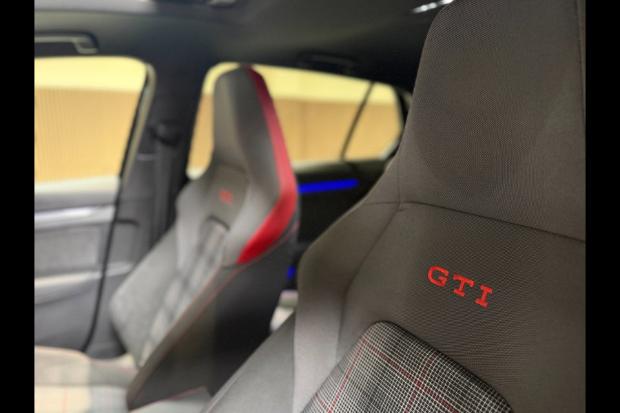 Volkswagen Golf 2.0 TSI GTI |Pano|Matrix|Blindspot|Camera|
