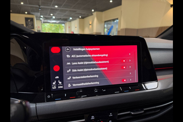Volkswagen Golf 2.0 TSI GTI |Pano|Matrix|Blindspot|Camera|