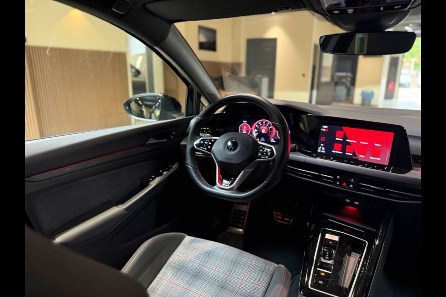 Volkswagen Golf 2.0 TSI GTI |Pano|Matrix|Blindspot|Camera|