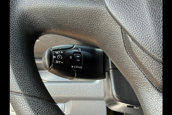 Peugeot Expert 1.5 BlueHDI 100 PK / L2H1 / TREKHAAK / AIRCO / CRUISE / IMPERIAAL / PDC