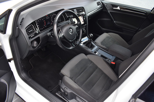 Volkswagen Golf 1.5 TSI 150pk R-line | Pano | Virtual | LED | Dynaudio