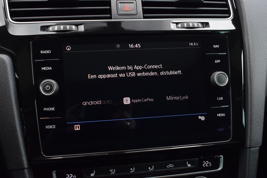 Volkswagen Golf 1.5 TSI 150pk R-line | Pano | Virtual | LED | Dynaudio