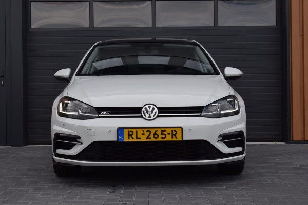 Volkswagen Golf 1.5 TSI 150pk R-line | Pano | Virtual | LED | Dynaudio