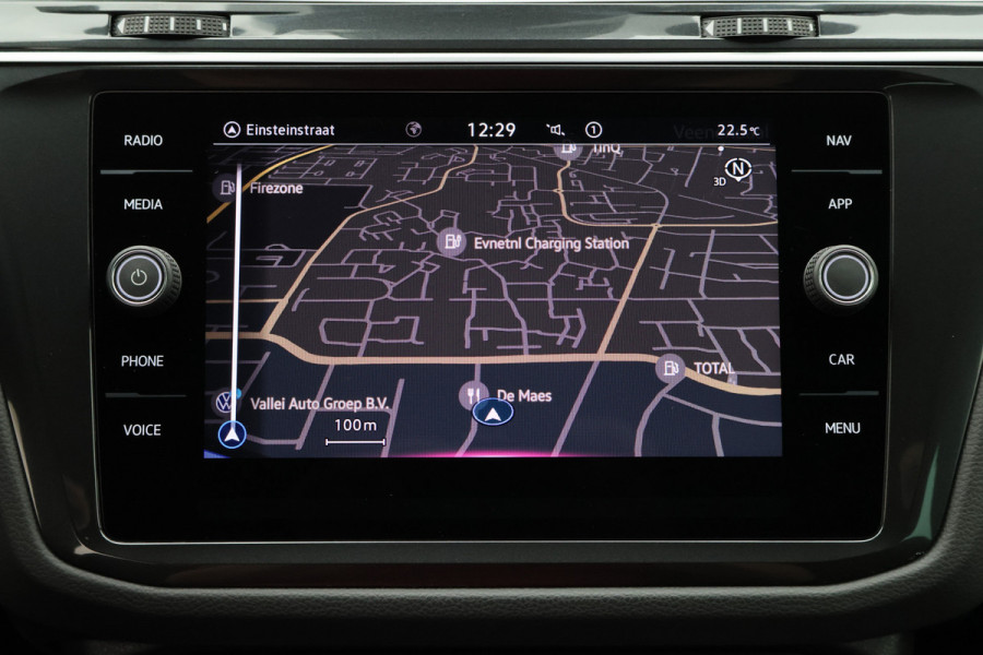 Volkswagen Tiguan 1.5 TSI R-Line Business+ Camera, Apple Carplay, Keyless, IQ Light, ACC, 19"