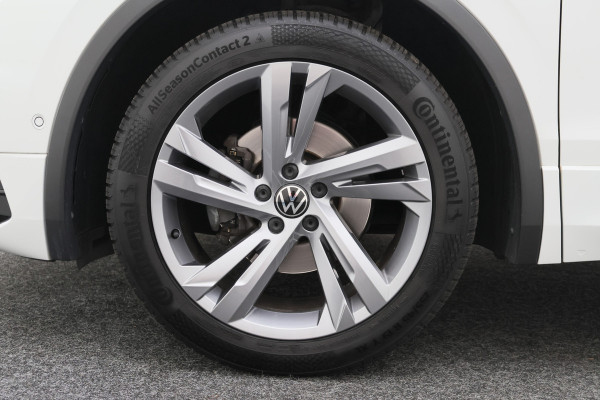 Volkswagen Tiguan 1.5 TSI R-Line Business+ Camera, Apple Carplay, Keyless, IQ Light, ACC, 19"