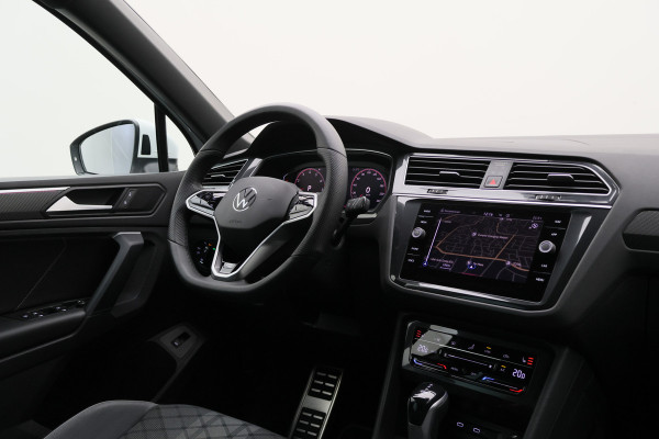 Volkswagen Tiguan 1.5 TSI R-Line Business+ Camera, Apple Carplay, Keyless, IQ Light, ACC, 19"