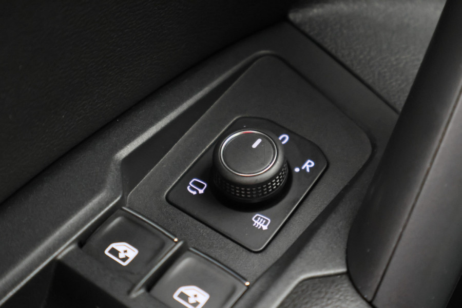 Volkswagen Tiguan 1.5 TSI R-Line Business+ Camera, Apple Carplay, Keyless, IQ Light, ACC, 19"