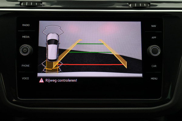 Volkswagen Tiguan 1.5 TSI R-Line Business+ Camera, Apple Carplay, Keyless, IQ Light, ACC, 19"