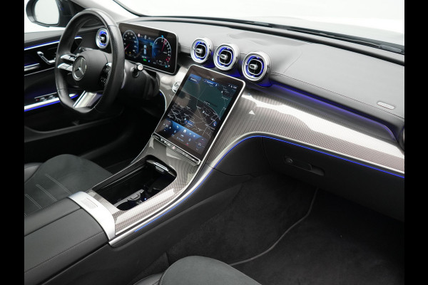 Mercedes-Benz C-Klasse Estate 300 e AMG Line PHEV 313pk Dealer O.H | Trekhaak Af Fabriek | Panodak | Alcatara Sportstoelen Memory & Verwarmd | 360 Camera | Adaptive Cruise | Digital LED | BLIS | Sfeerverlichting | Apple Carplay | Virtual | Navigatie | DAB | 18"L.M | Plug In Hybrid |
